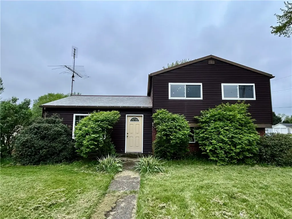 1702 Brentwood Dr, Greenville, PA 16125 - #1