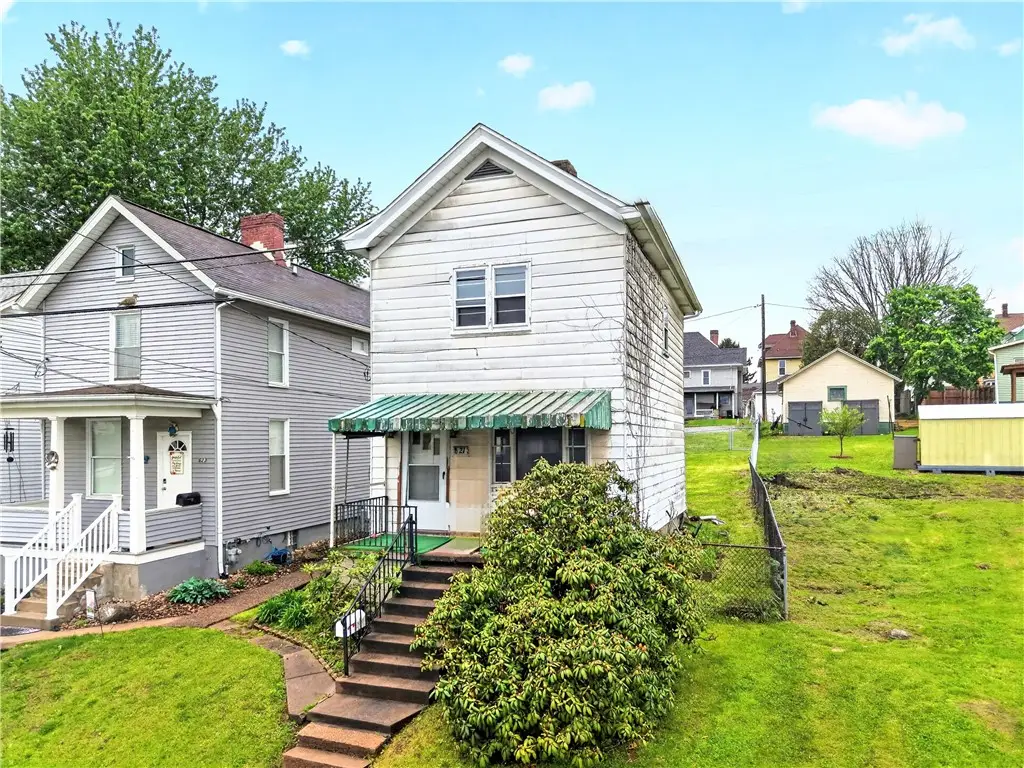 621 Stone Street, Greensburg, PA 15601 - #1