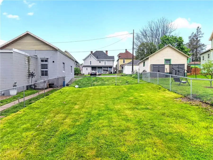 621 Stone Street, Greensburg, PA 15601 - #2