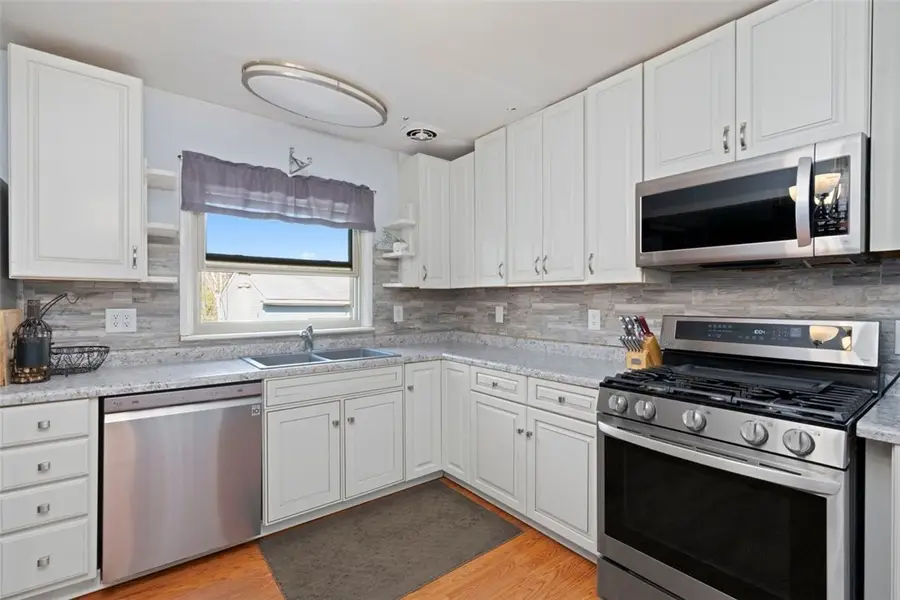 1355 Wakefield Dr, Hermitage, PA 16148 - #3