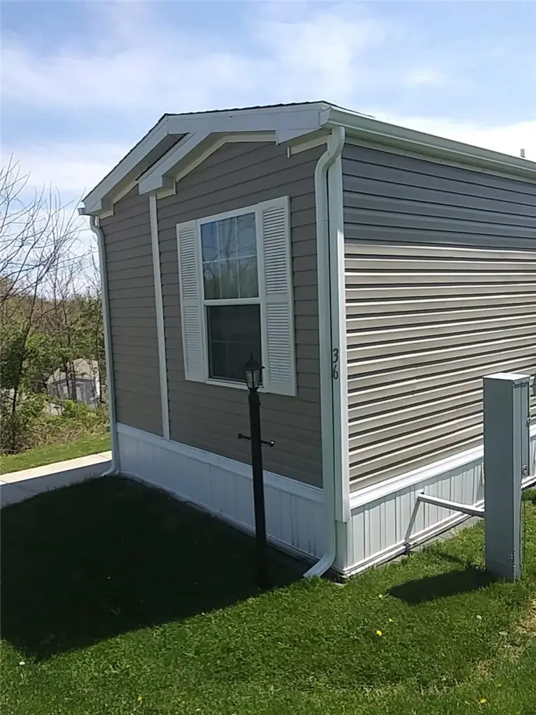 36 Leesburg Ct, Imperial, PA 15126 - #2