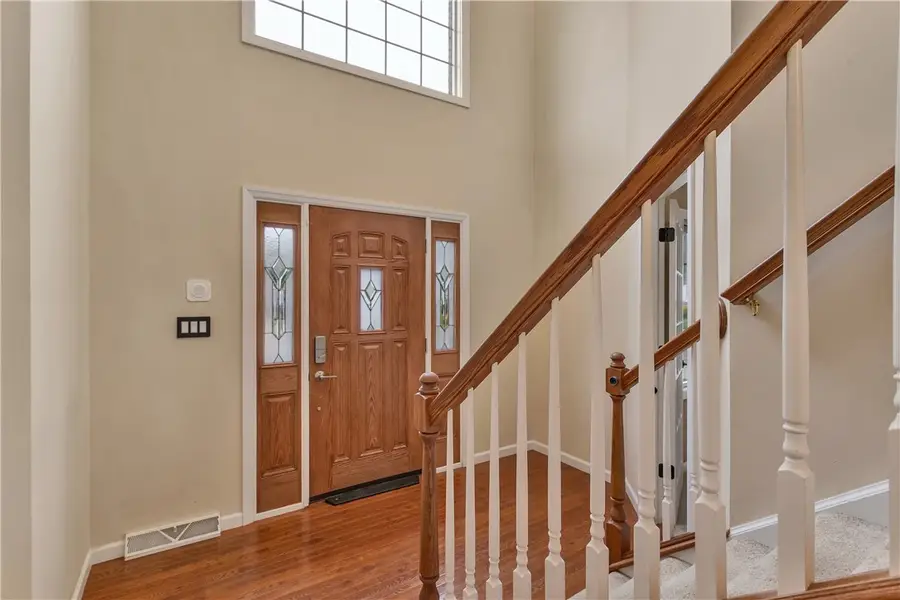 699 Surfside Dr, Pittsburgh, PA 15239 - #3