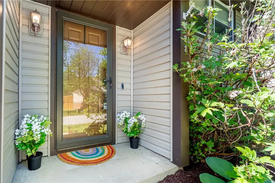 228 Horseshoe Circle, Bridgeville, PA 15017 - #2