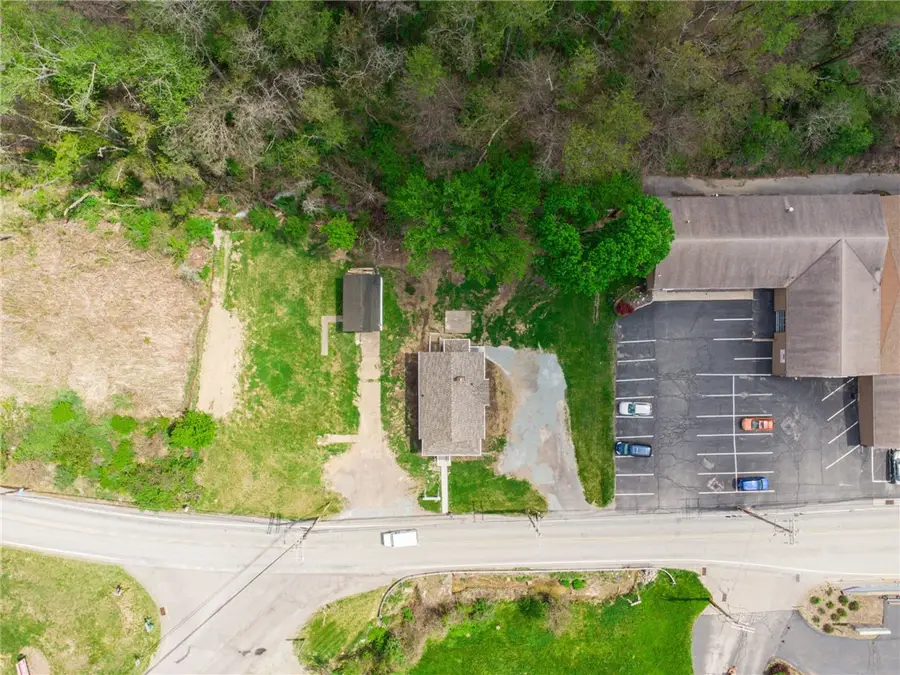 592 & 594 Mcmichael Rd, Pittsburgh, PA 15205 - #3