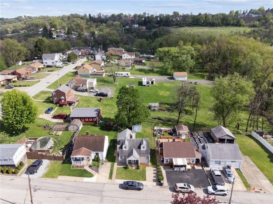 816 Steiner St, Pittsburgh, PA 15227 - #2