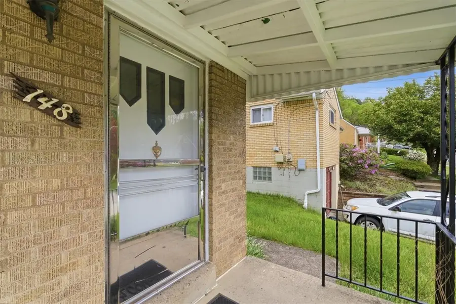 148 Dorothy Dr, Pittsburgh, PA 15235 - #3