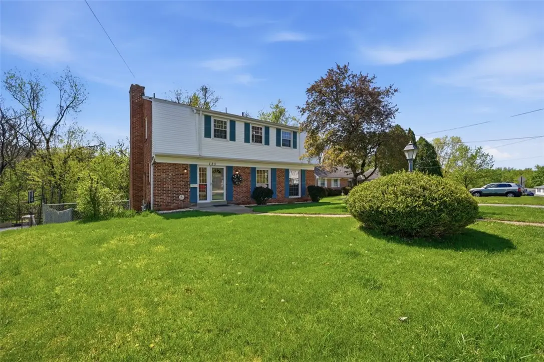 123 Point Vue Dr, Pittsburgh, PA 15237 - #1