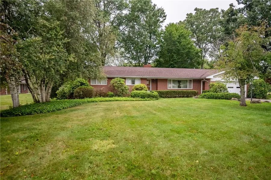 519 N Hermitage Rd, Hermitage, PA 16148 - #2