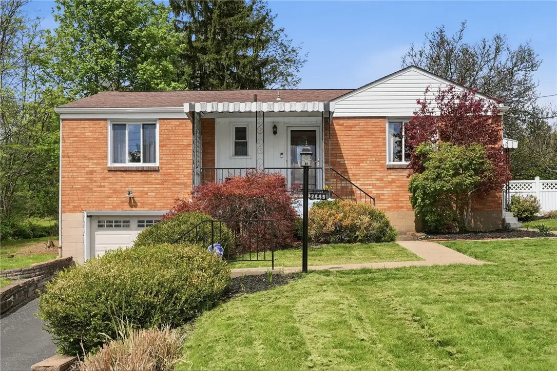 2449 Hampton Ave, Allison Park, PA 15101 - #1