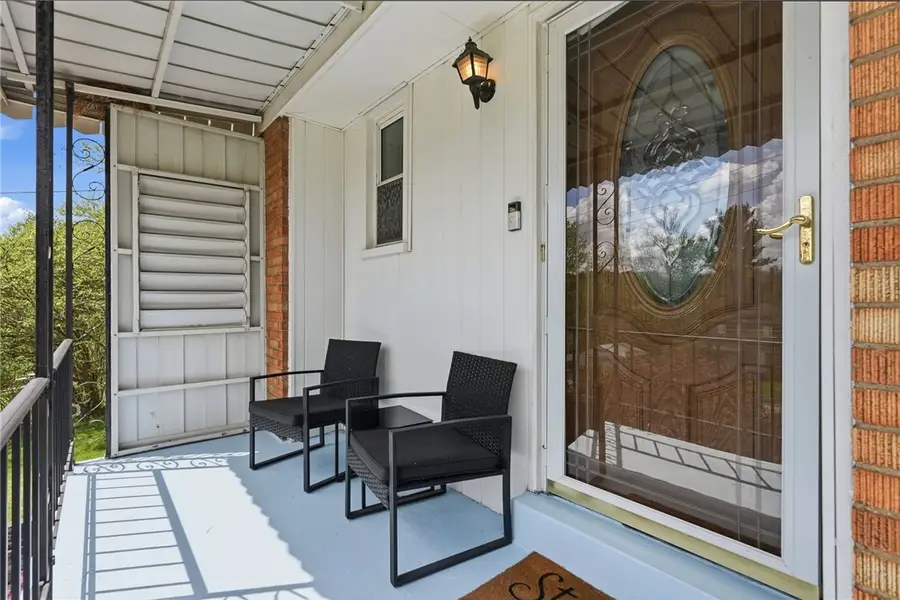 2449 Hampton Ave, Allison Park, PA 15101 - #3