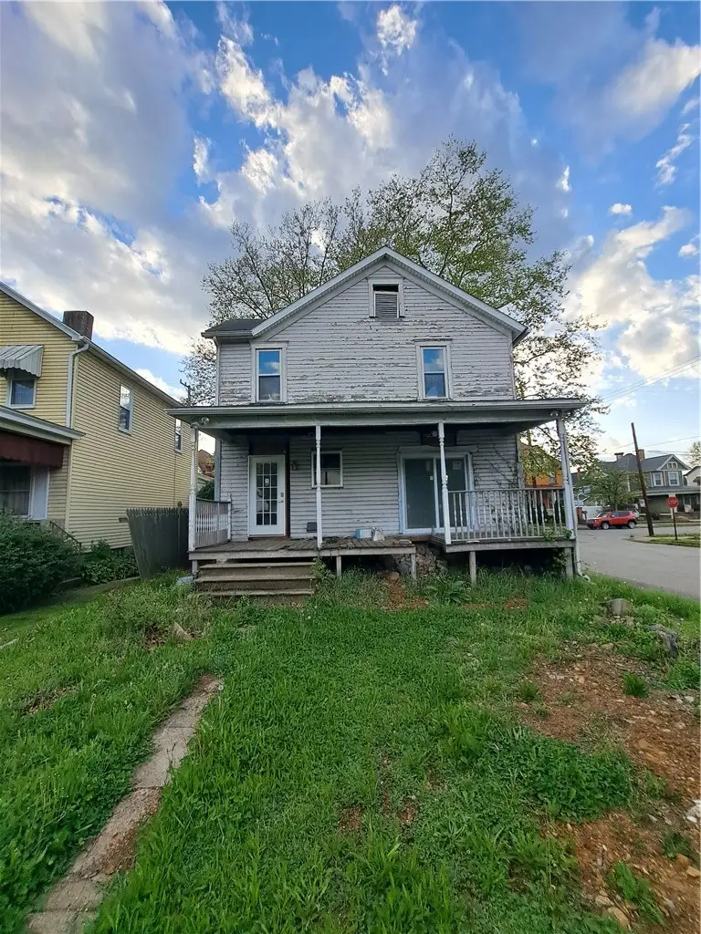 1828 4th Ave, Beaver Falls, PA 15010 - #1