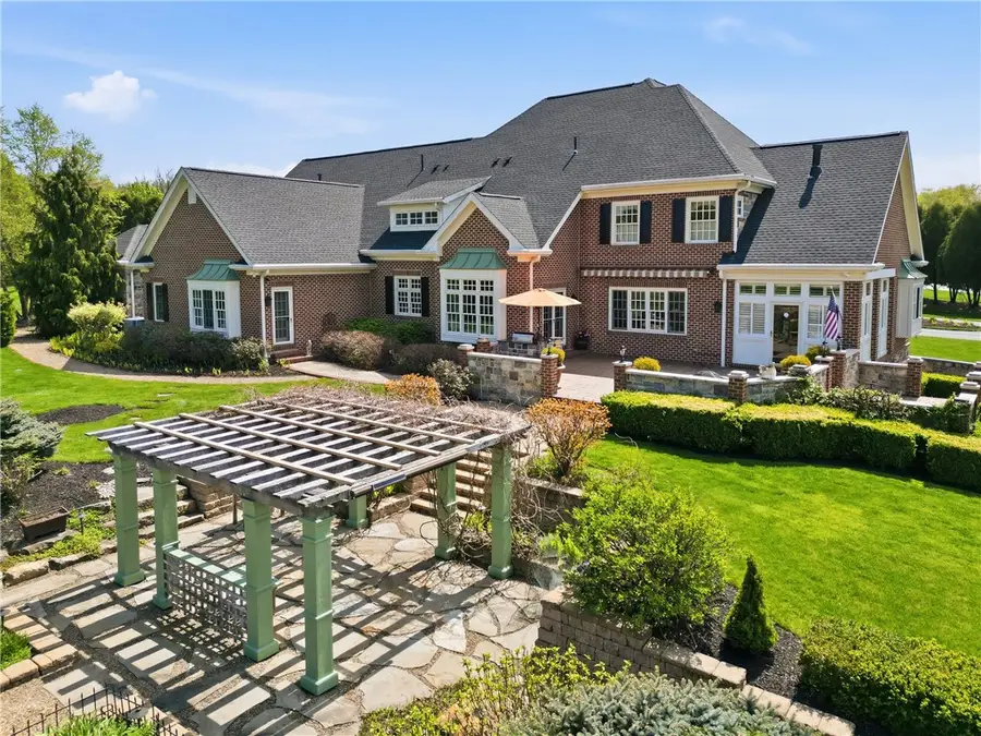 103 Destinaire Dr, New Wilmington, PA 16142 - #2