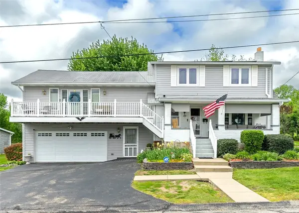 216 S 12th St, Connellsville, PA 15425