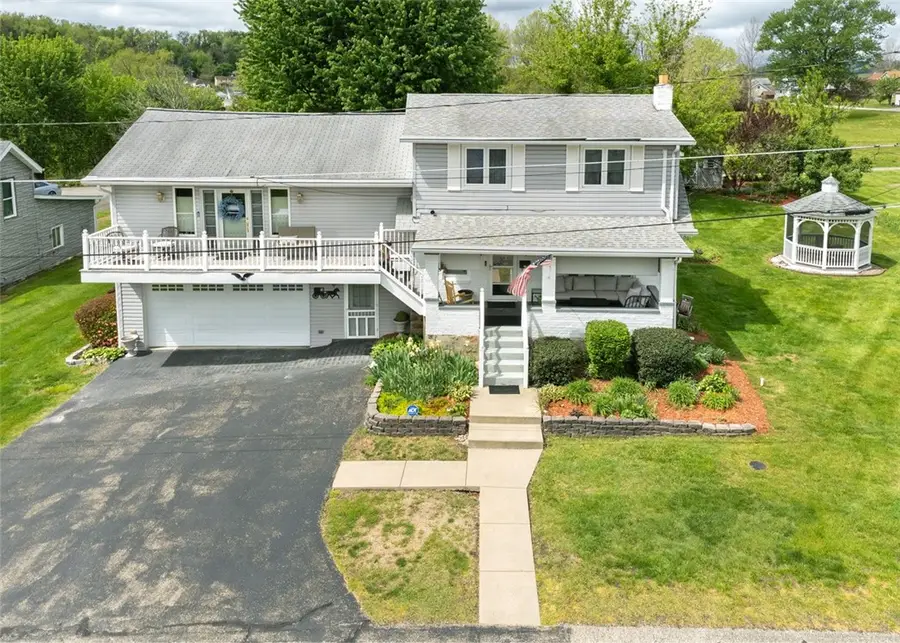 216 S 12th St, Connellsville, PA 15425 - #2