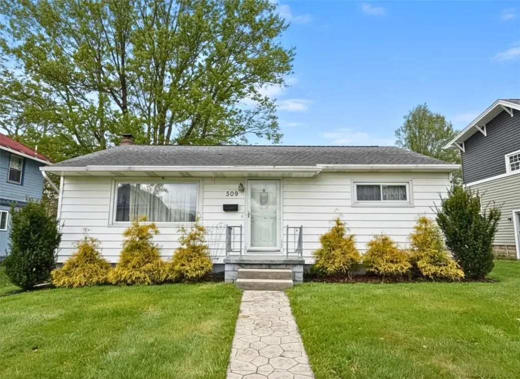309 Woodland Ave, Grove City, PA 16127 - #1