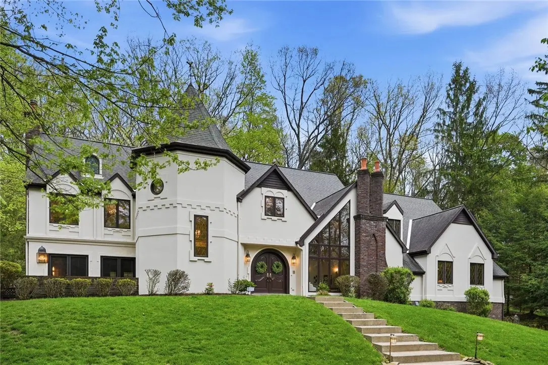 613 Lincoln Road, Bradfordwoods, PA 15015 - #1