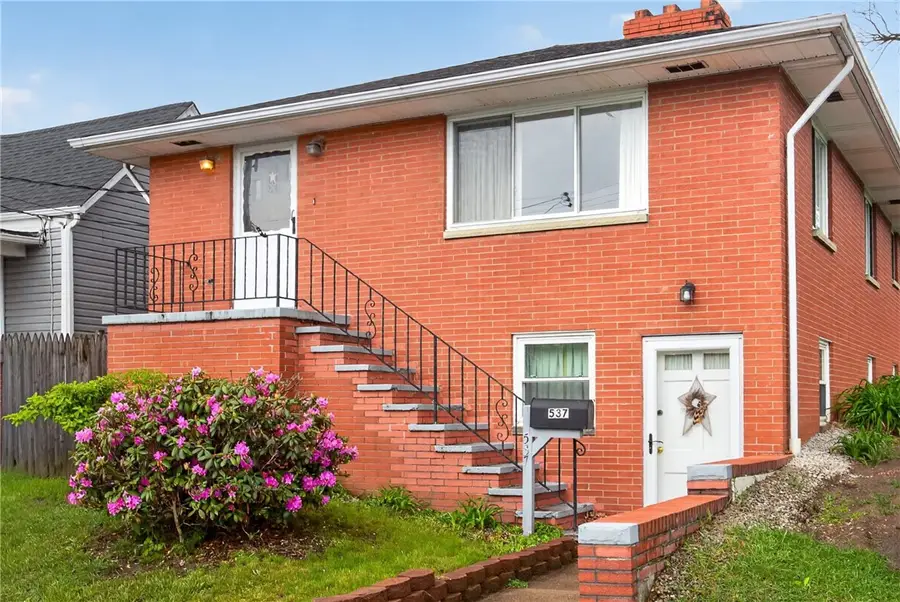 537 Franklin Ave, Canonsburg, PA 15317 - #3