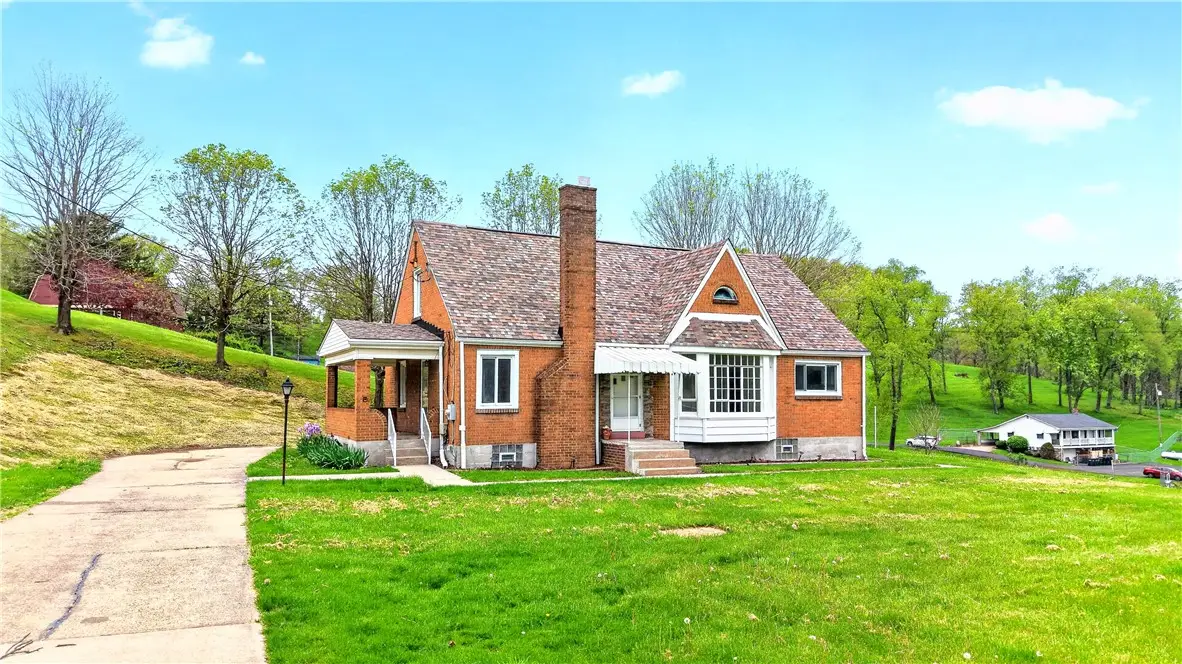 692 Simpson Howell Road, Elizabeth, PA 15037 - #1