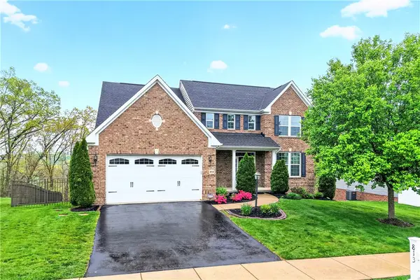 813 Balmoral Ct, Coraopolis, PA 15108