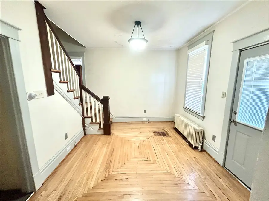 520 E Murphy Ave, Connellsville, PA 15425 - #2