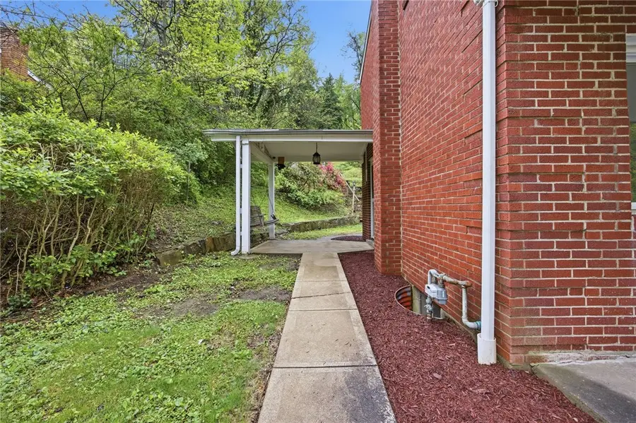1126 Mifflin Rd, Pittsburgh, PA 15207 - #3