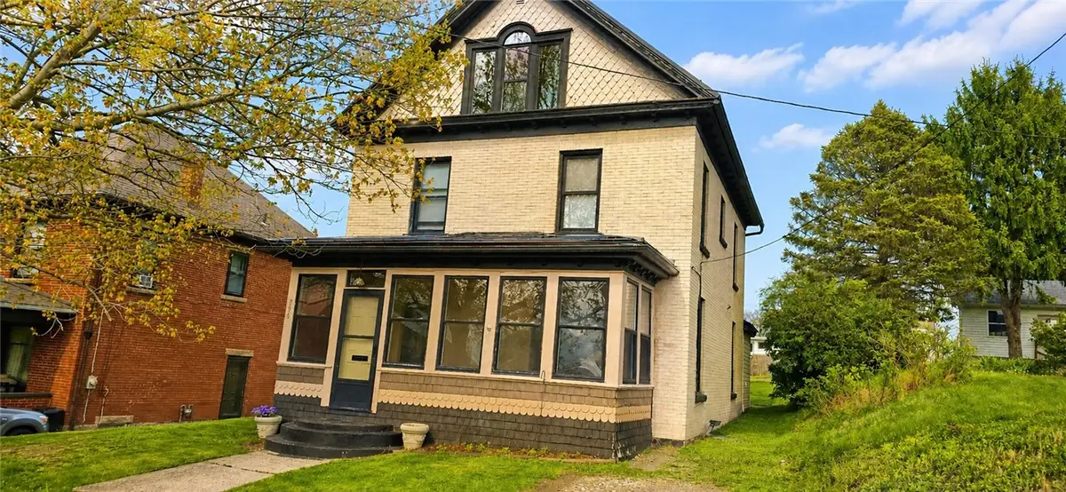 206 Highland Ave, Punxsutawney, PA 15767 - #1