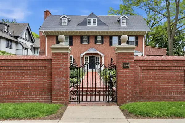 1101 Shady Avenue, Pittsburgh, PA 15232