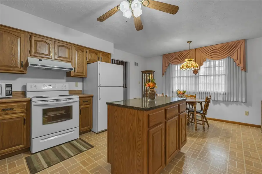 210 4th St, Beaver, PA 15009 - #3