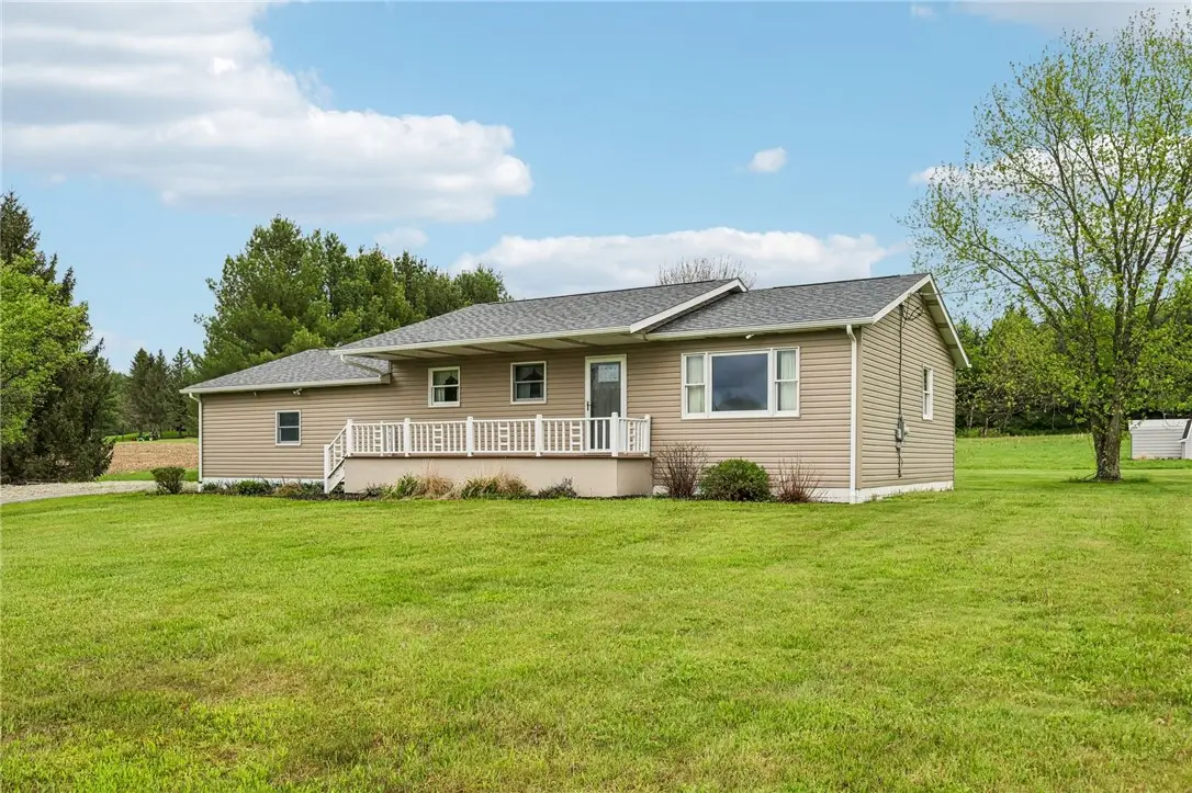 240 Hamburg Rd, Greenville, PA 16125 - #1