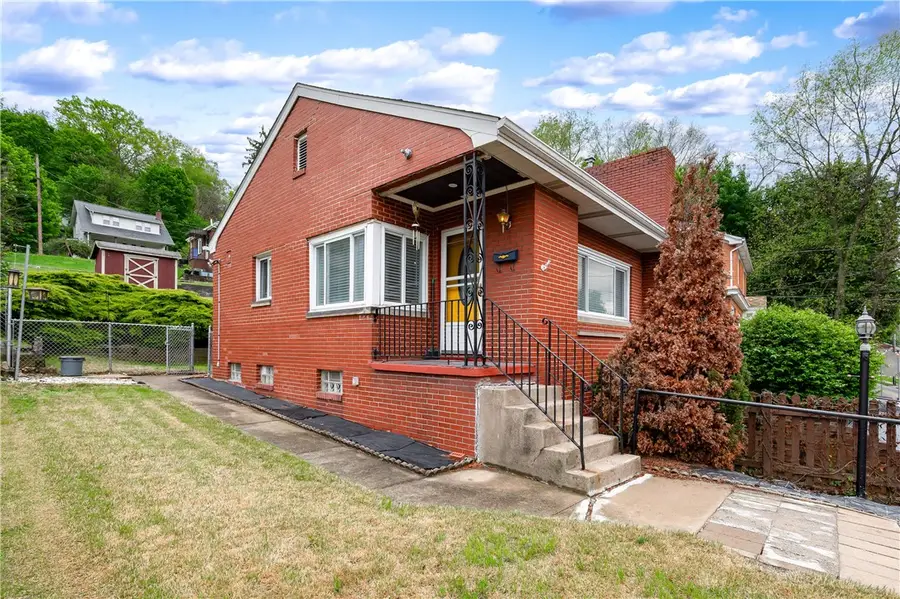108 Main St, Ambridge, PA 15003 - #2