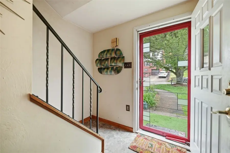 1133 Sperling Dr, Pittsburgh, PA 15221 - #3