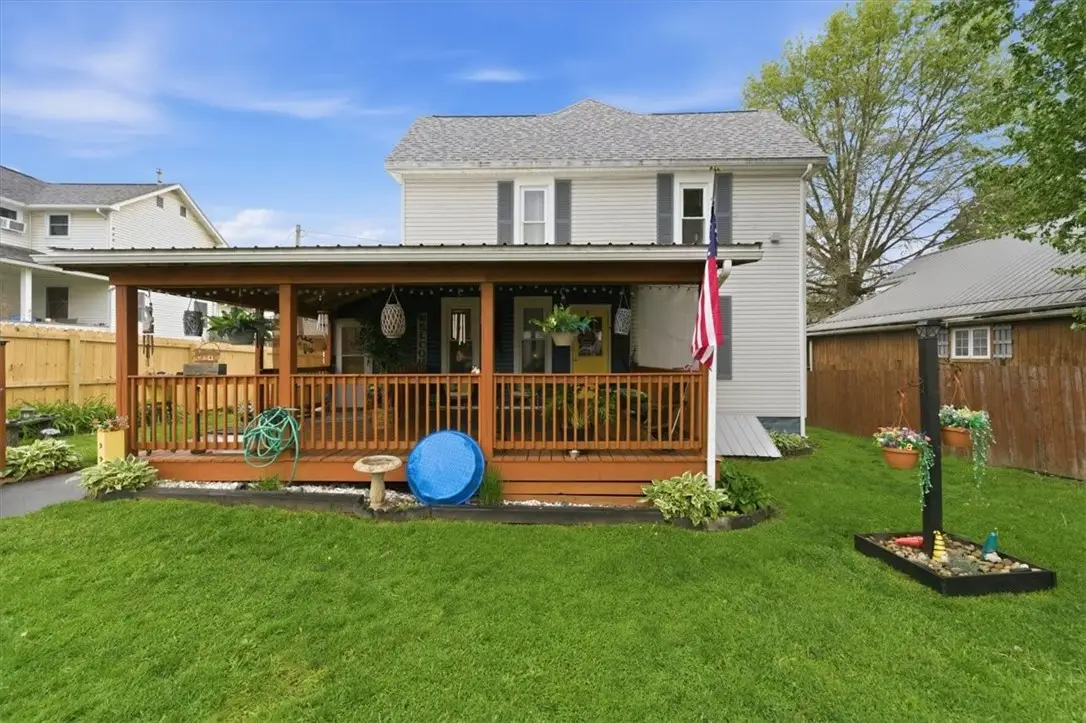 142 Main St, Ford City, PA 16226 - #1