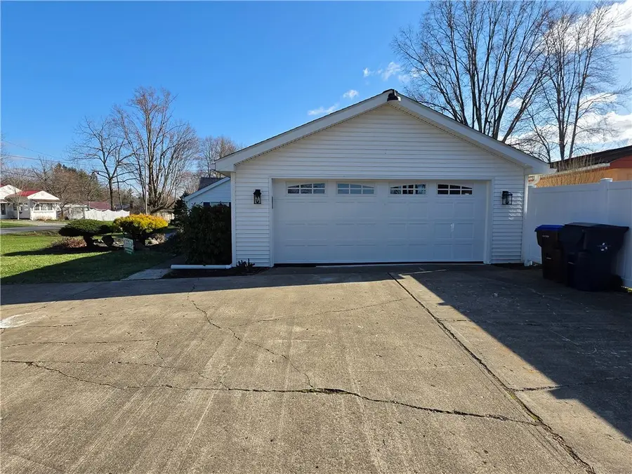 11753 Oakview Rd, Conneaut Lake, PA 16316 - #2