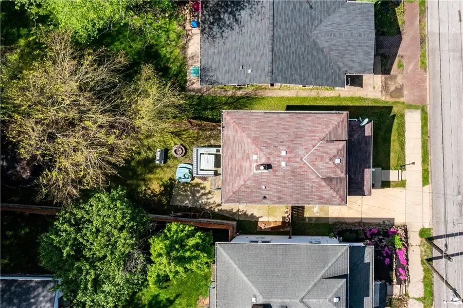 530 Holmes Ave, Baden, PA 15005 - #2
