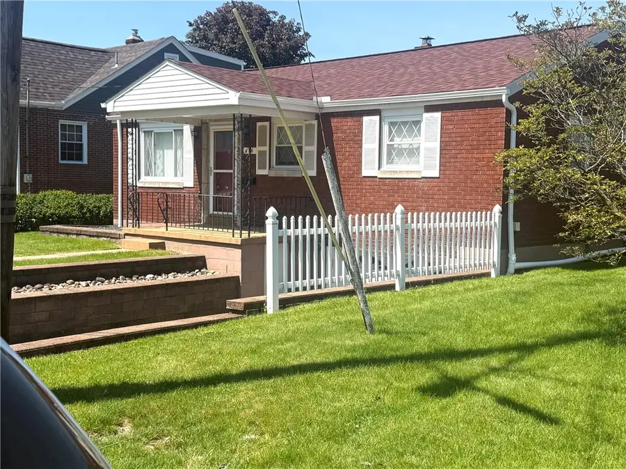 116 Frandor Dr, New Kensington, PA 15068 - #2