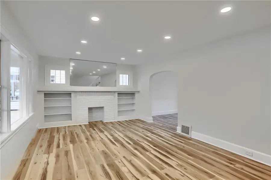 203 E Sheridan Ave, New Castle, PA 16105 - #3