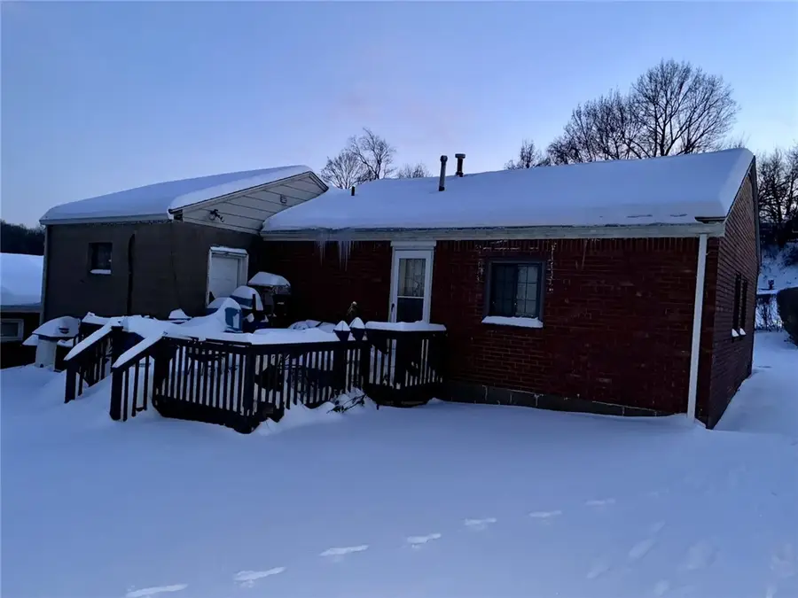 719 Memory Ln, McKeesport, PA 15133 - #2