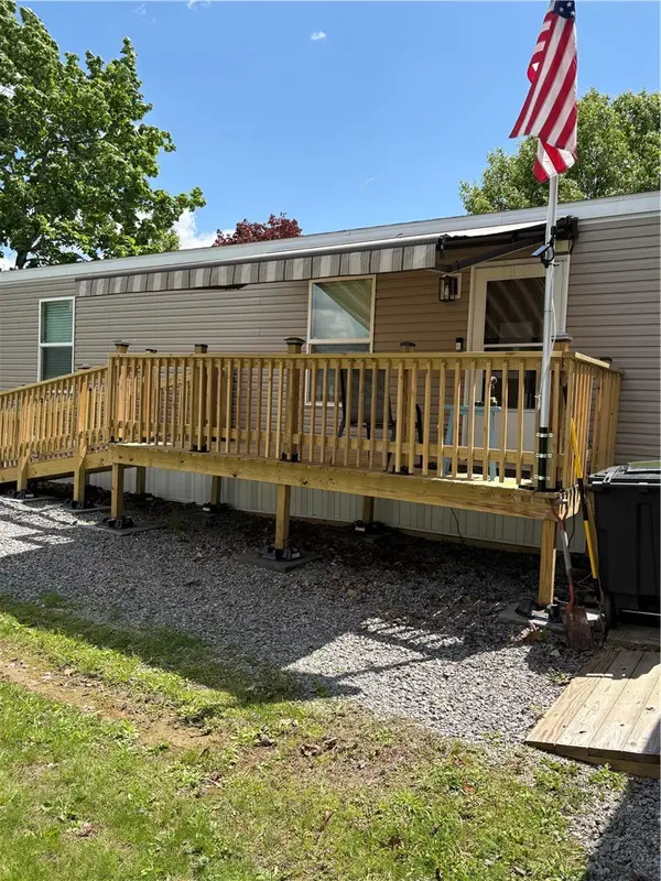 13 Holly Hill Drive, Freedom, PA 15042
