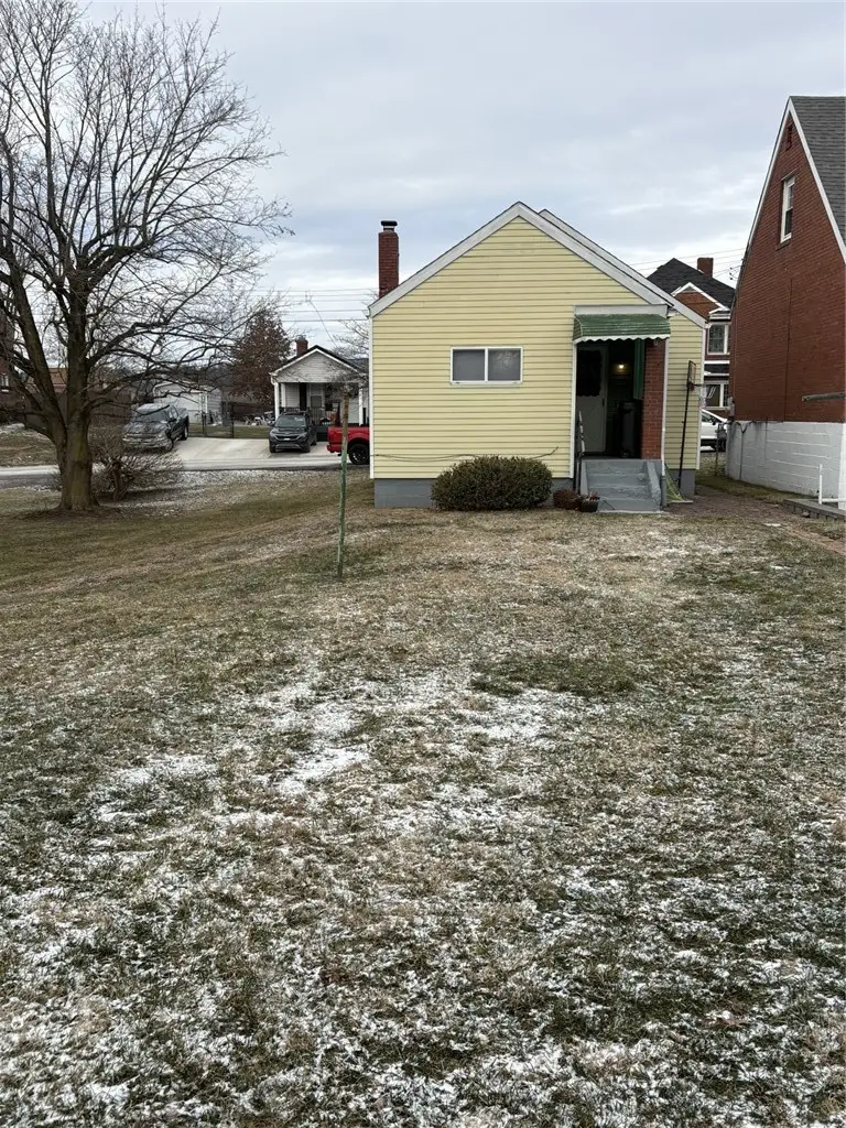 711 Archer St, McKeesport, PA 15132 - #2