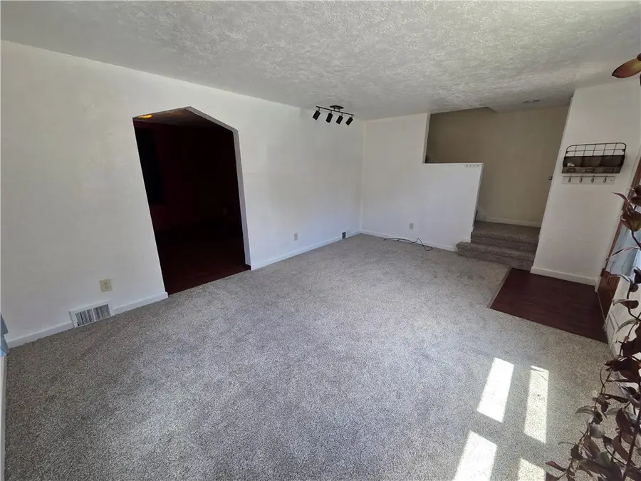 1111 Bellaire Ave, Pittsburgh, PA 15226 - #3