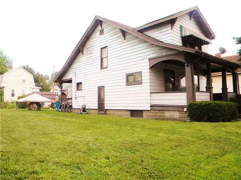1600 Leishman Ave, New Kensington, PA 15068 - #2