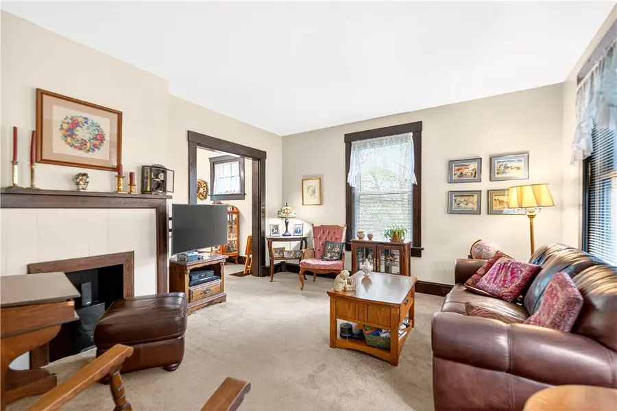 641 Center Ave, Bellevue, PA 15202 - #3