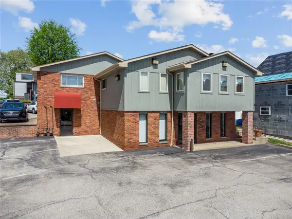 601 Lincoln Highway, East Mc Keesport, PA 15035