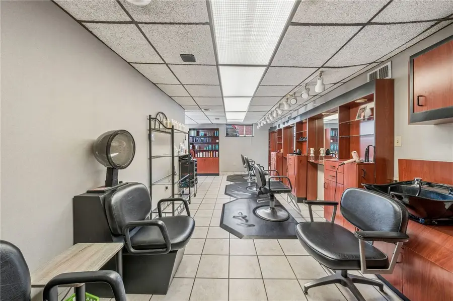 601 Lincoln Highway, East McKeesport, PA 15035 - #2