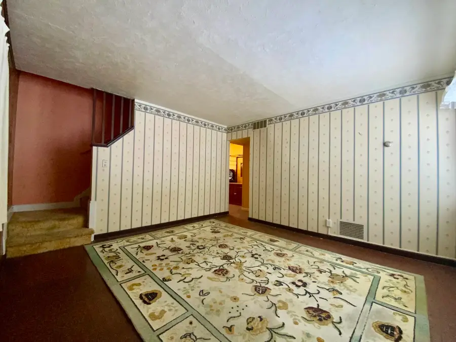 282 Oak Drive, Coraopolis, PA 15108 - #2