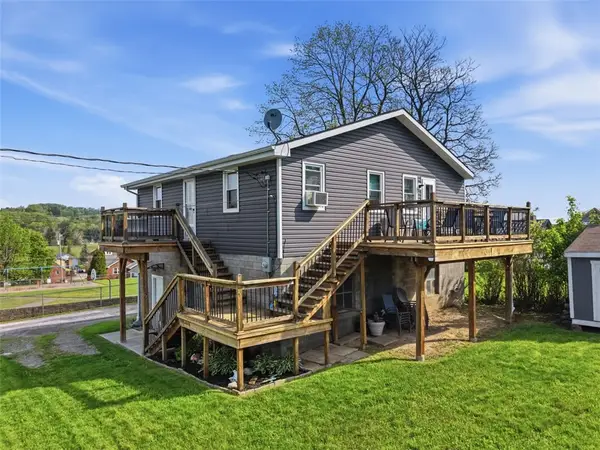 163 Wylie Ave, Strabane, PA 15363
