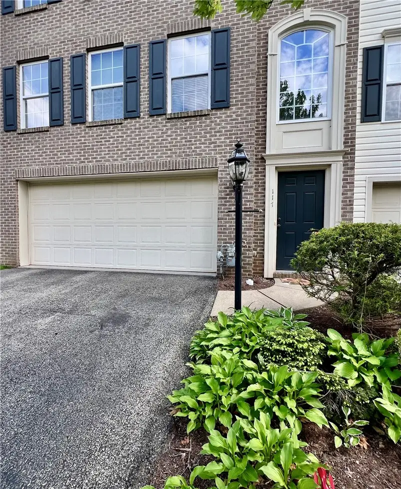 117 Horizon Dr, Monroeville, PA 15146 - #2