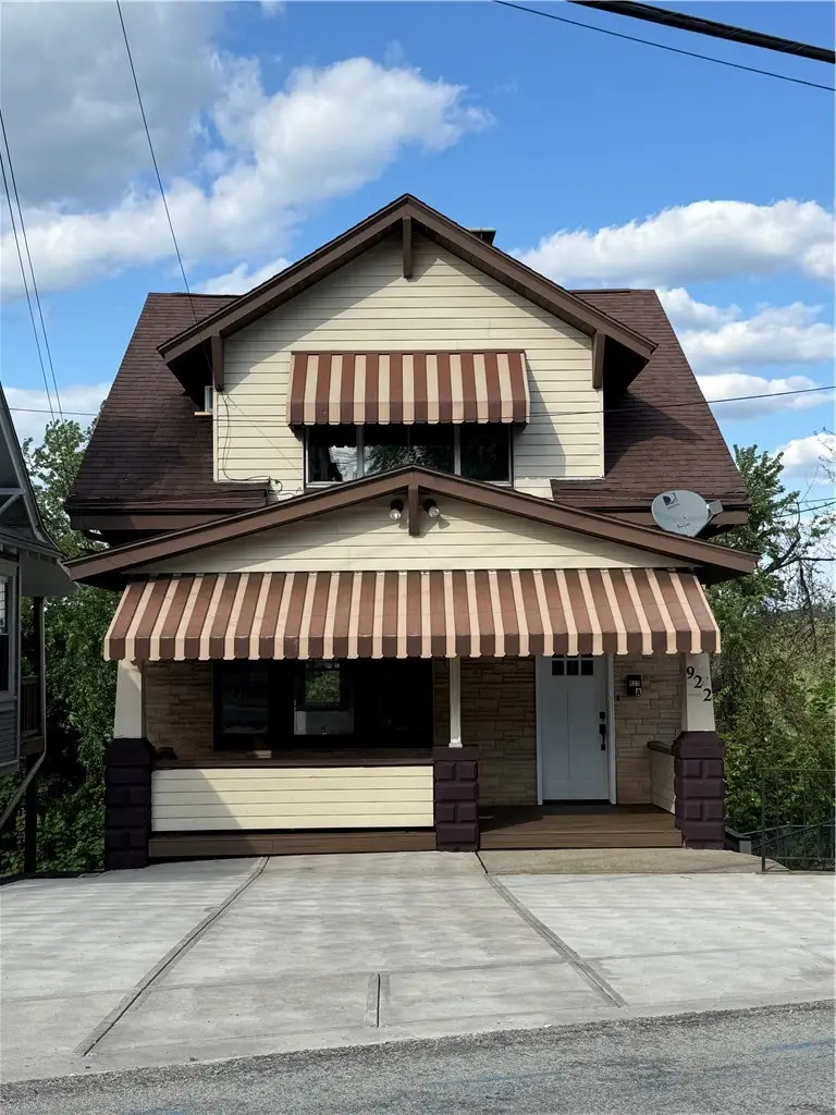 922 5th St, Charleroi, PA 15022 - #1