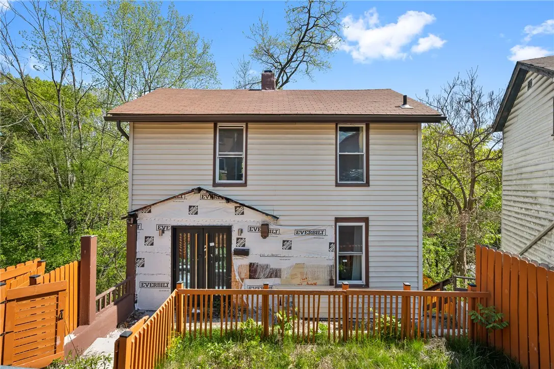 34 E Roseridge St, Pittsburgh, PA 15202 - #1