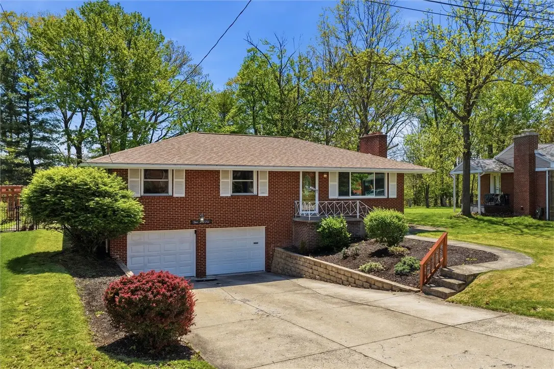345 Maize Dr, Pittsburgh, PA 15236 - #1